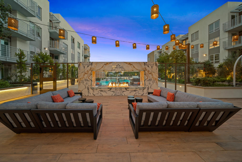 Halcyon house hot sale